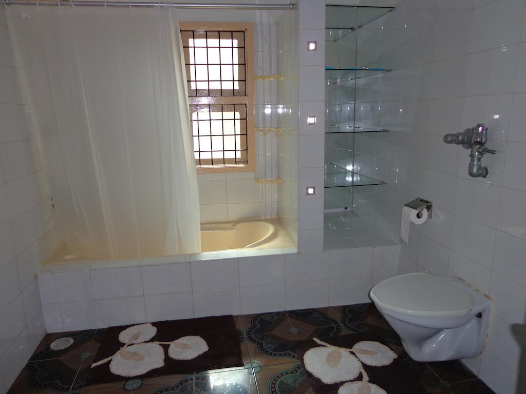 Remisha Service Apartments Chennai Room photo