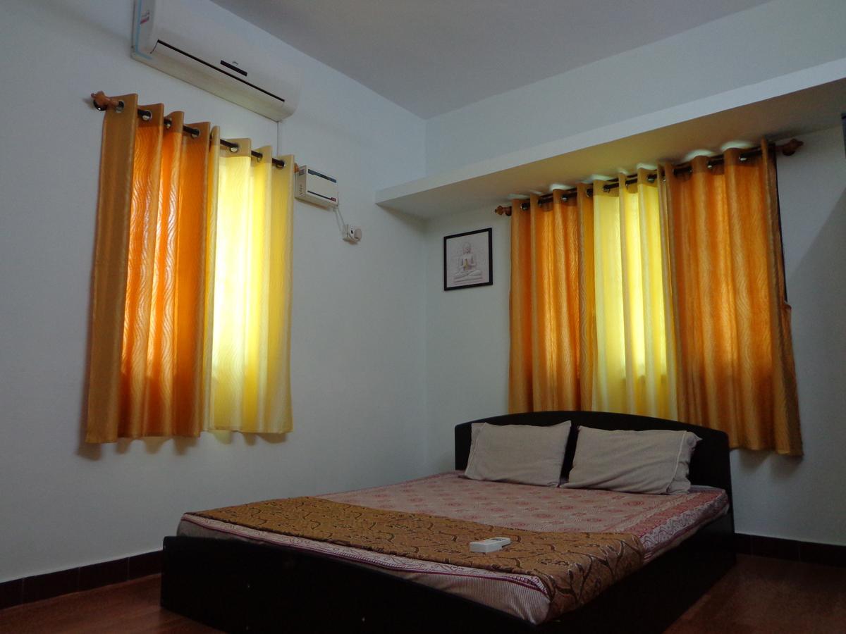 Remisha Service Apartments Chennai Room photo